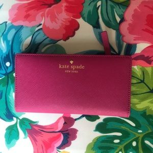 Kate Spade Wallet new with tags!!